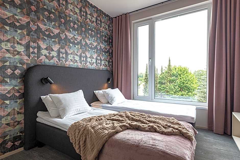 Hugo Apartment Hotel