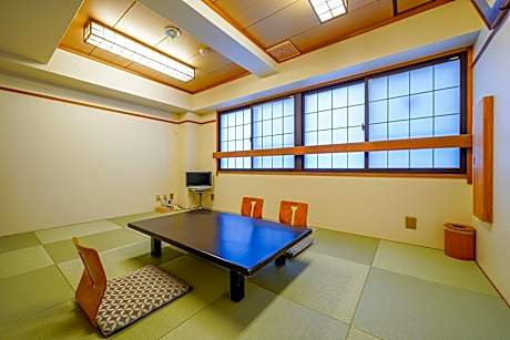 Japanese-Style Room