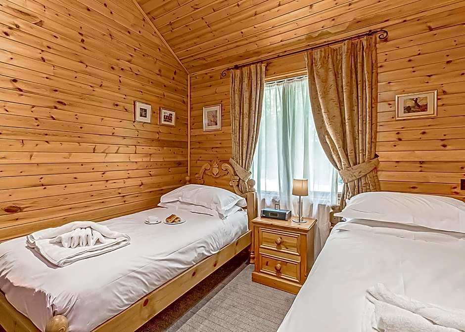Tilford Woods Lodge Retreat