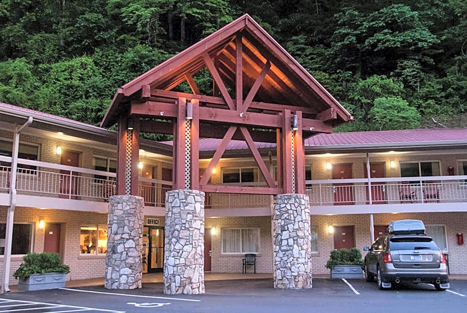 Econo Lodge Cherokee Near River Park