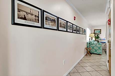 Queen Suite with Sea View