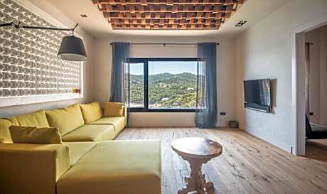 Apartment with Sea View (Crema)