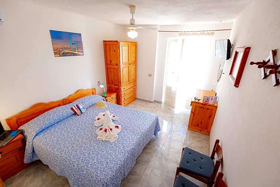 Hotel Casa Adolfo Ischia