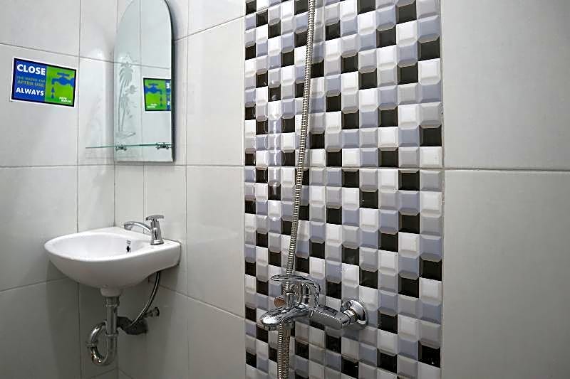 OYO 1185 Sachila Residence Syariah