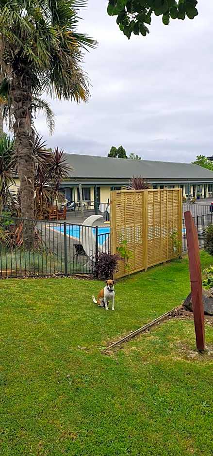 ASURE Kaimai View Motel