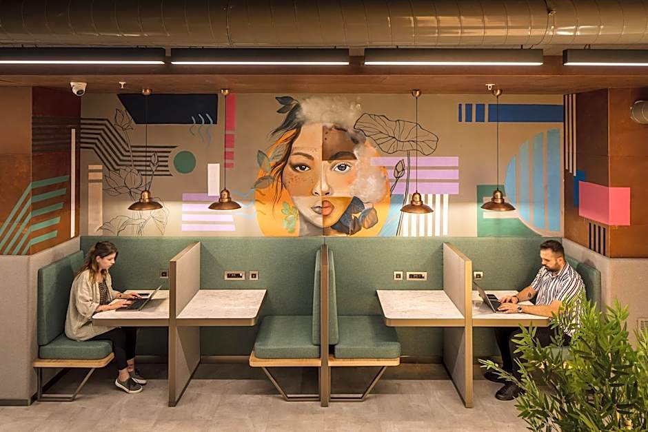 Stayso The House Hotel