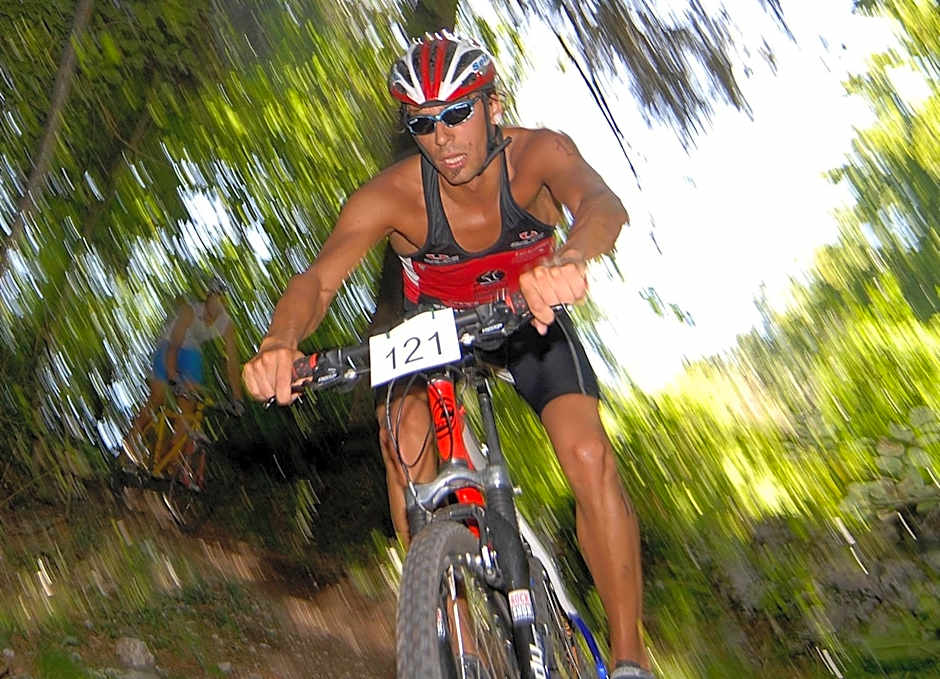 HOODY ACTIVE & HAPPINESS HOTEL