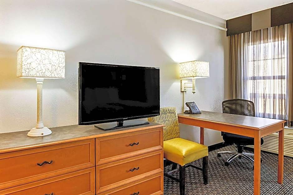 La Quinta Inn & Suites by Wyndham Macon