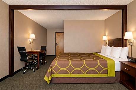 King Room - Disability Access - Non-Smoking