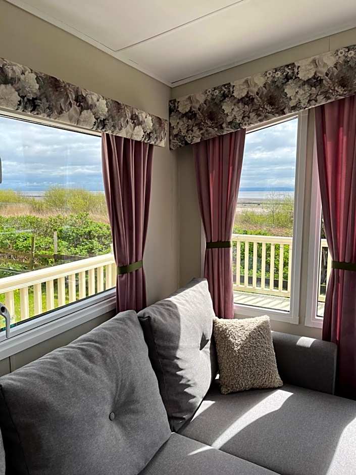 Marianne Bay - Southerness Caravan Park with Sea View - Pet Friendly