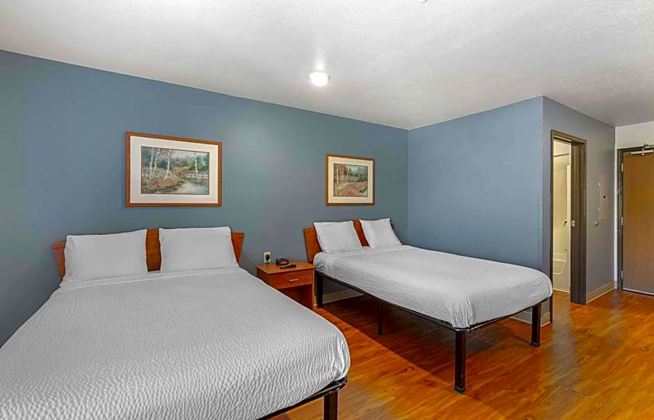 Extended Stay America Select Suites - Akron - South
