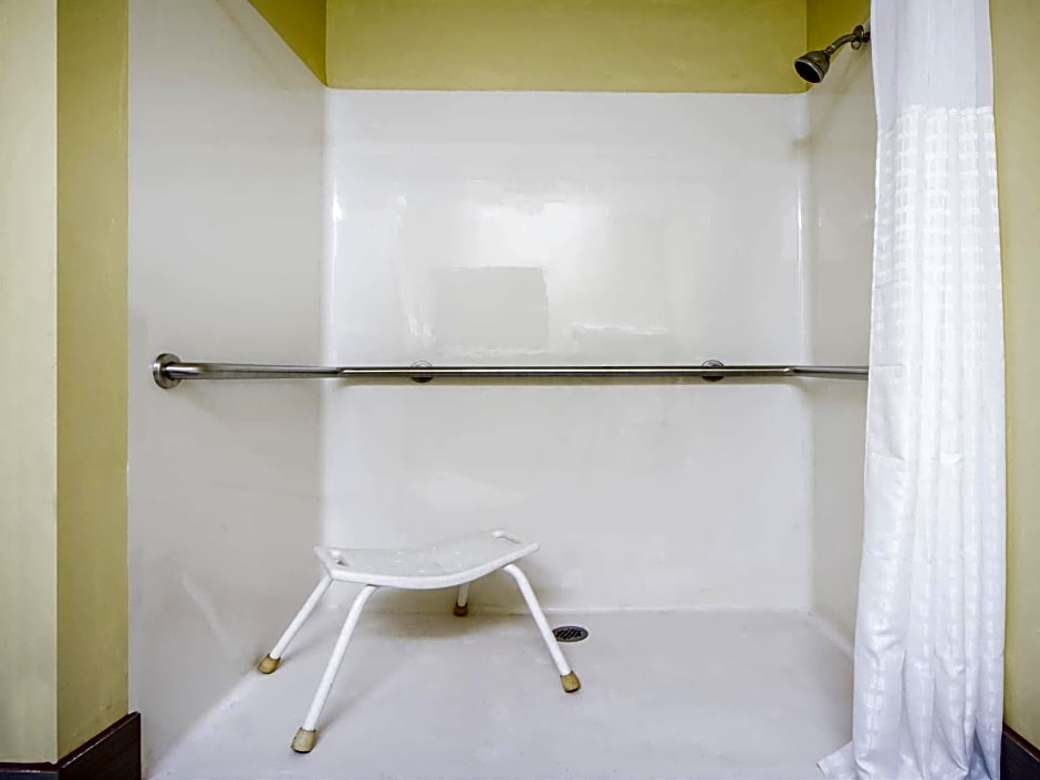 SureStay Plus Hotel by Best Western Tulsa East