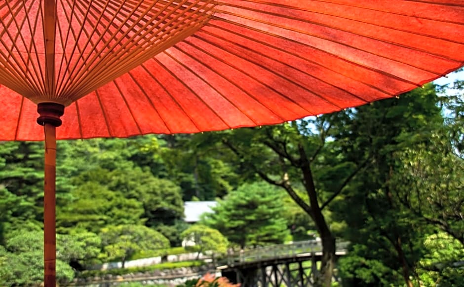 Yunohana Onsen Omotenashinoyado Keizankaku Hotel