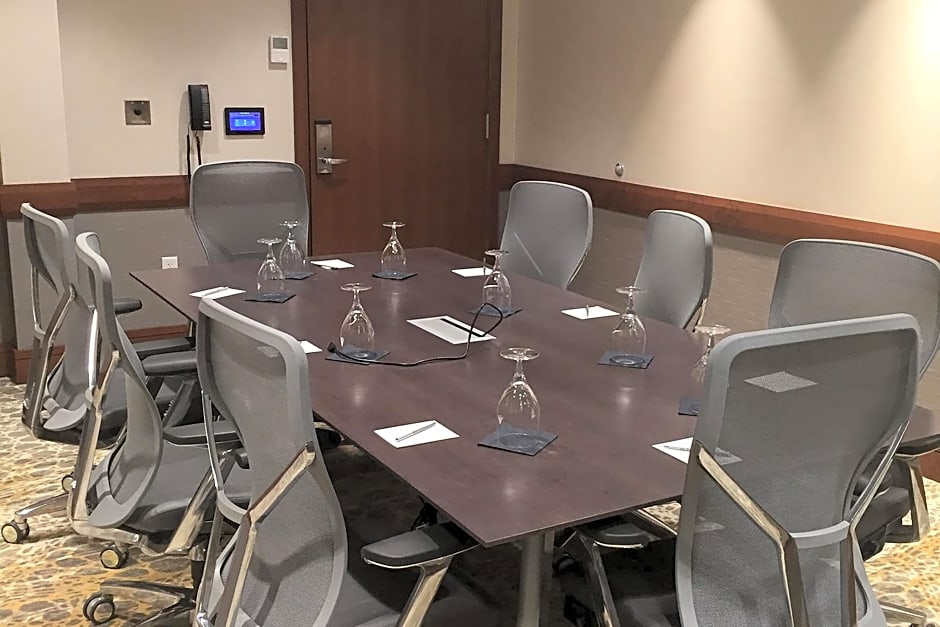 The Merrill Hotel & Conference Center, Muscatine, a Tribute Portfolio Hotel