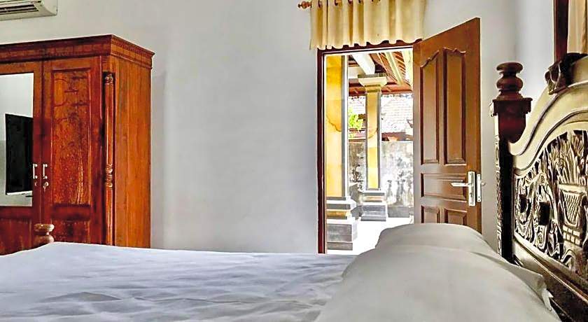 Tebluess Guesthouse Gianyar RedPartner