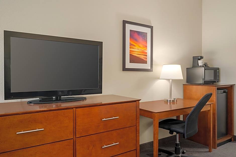 Foto 1 de 12 de 1 King Bed, Pet-Friendly