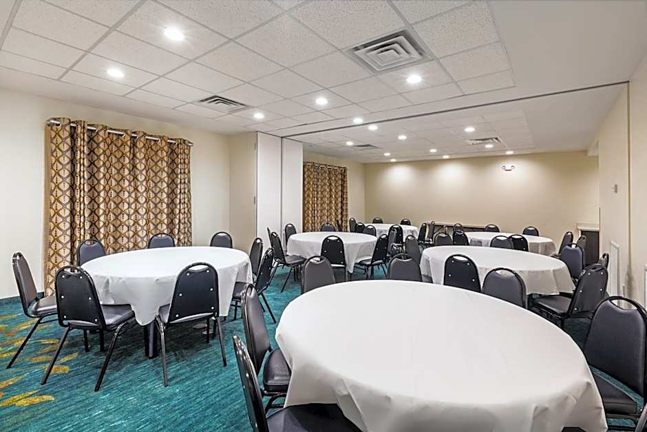 Candlewood Suites Houston - Spring By IHG