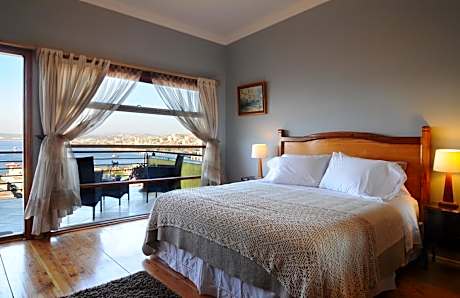 Premium Suite with Sea View