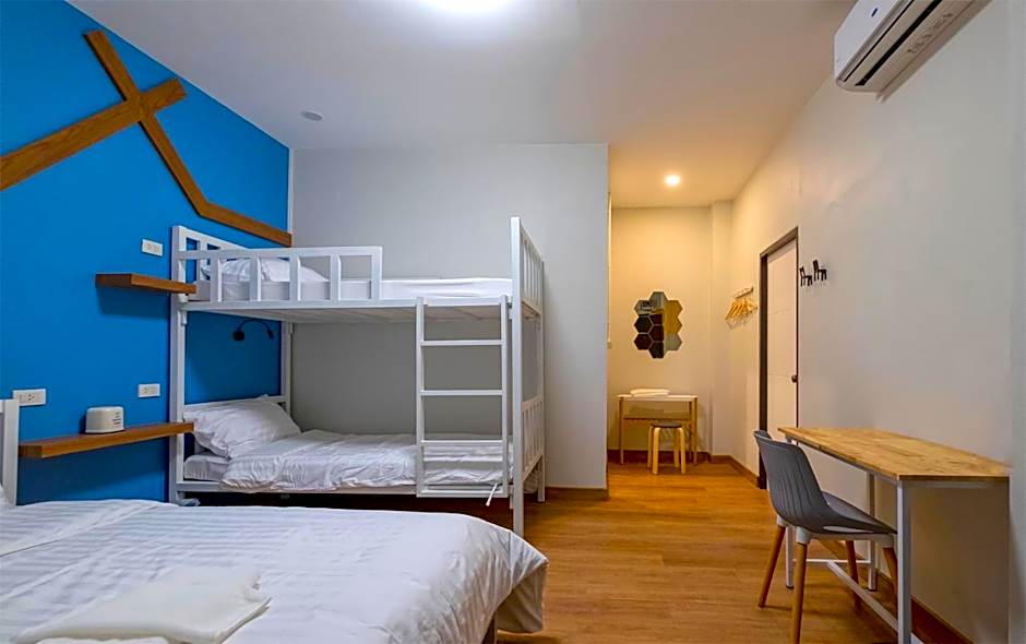 BED Friends Poshtel
