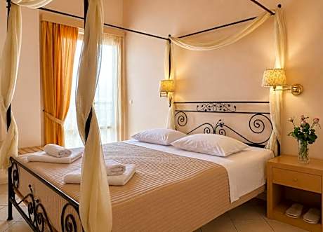 Double or Twin Room with Gorge View