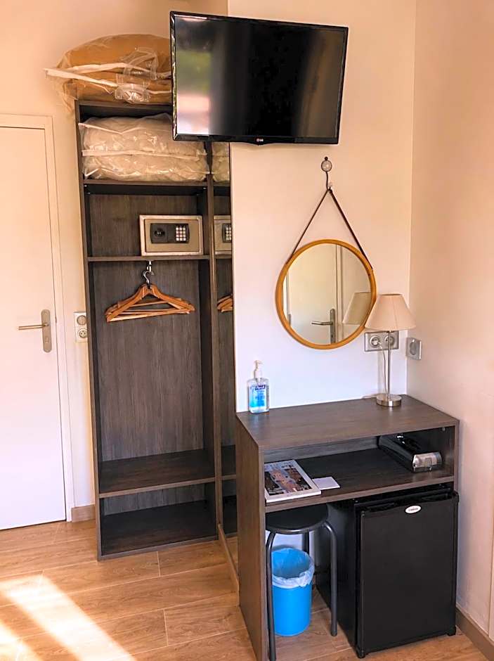Hotel Cayrons Vence & St Paul de Vence