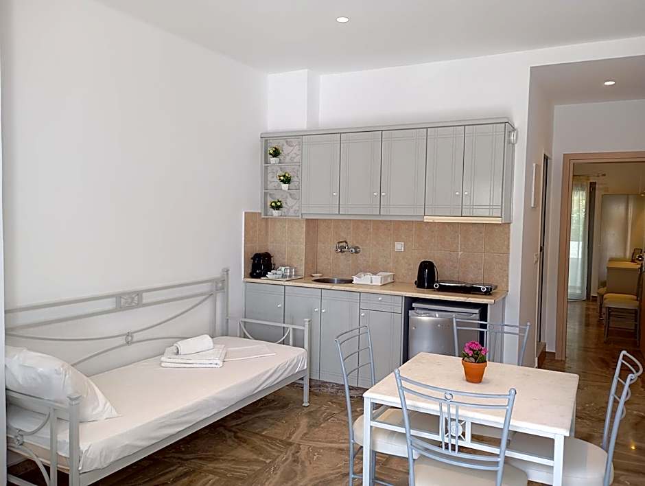 Ifestia Hotel