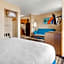 MainStay Suites Dubuque at Hwy 20