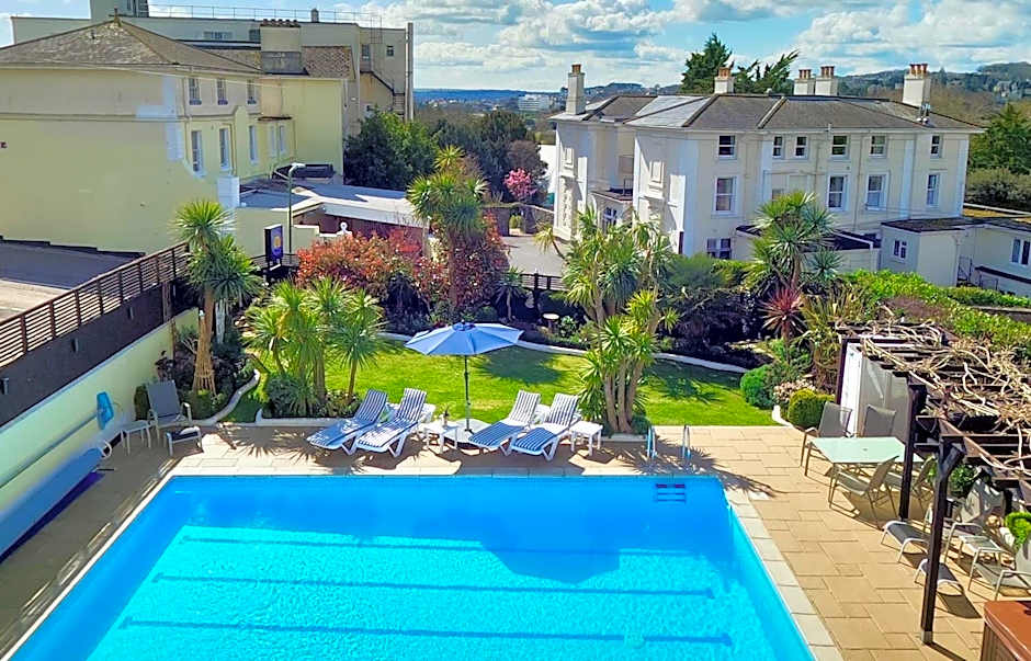 Riviera Lodge Hotel