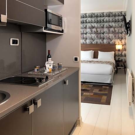 Le Sensuel Double Studio