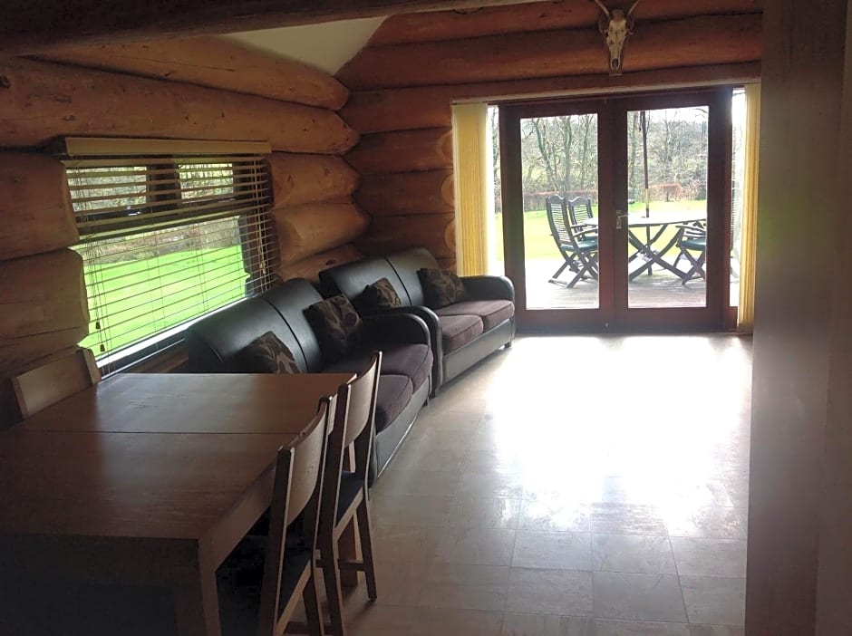 lyne view, log cabin