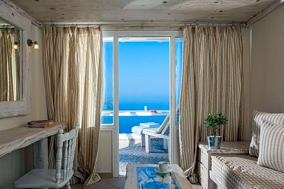 Athermi Suites - Adults Only