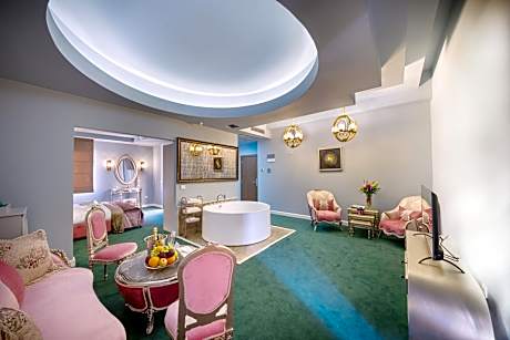 Phoenicia Comfort Hotel