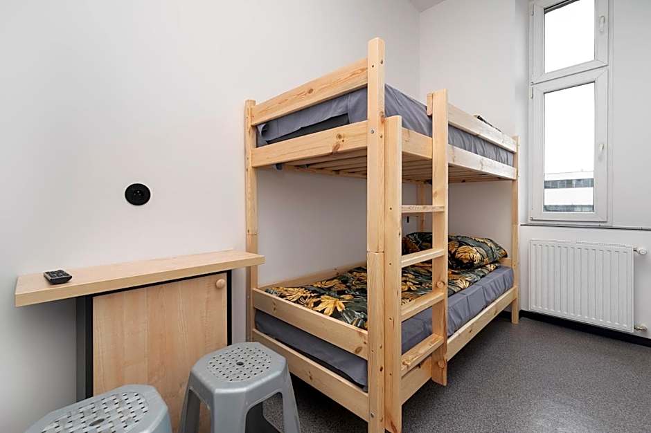 Najtańsze noclegi Piłsudskiego 93