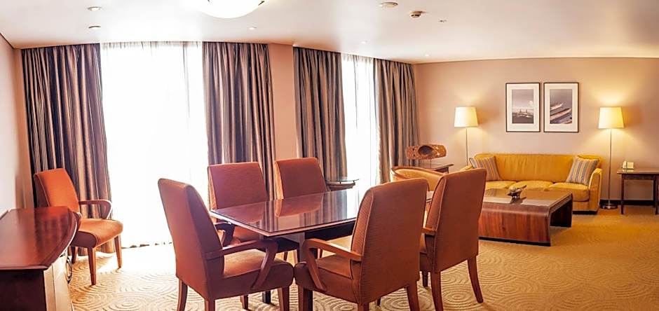Crown Hotel