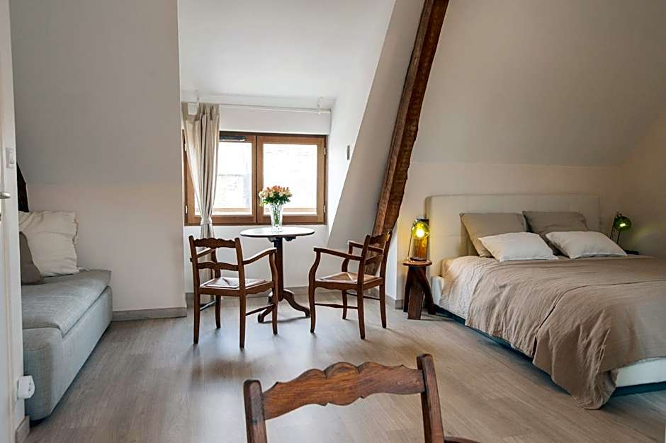 Villa Mons