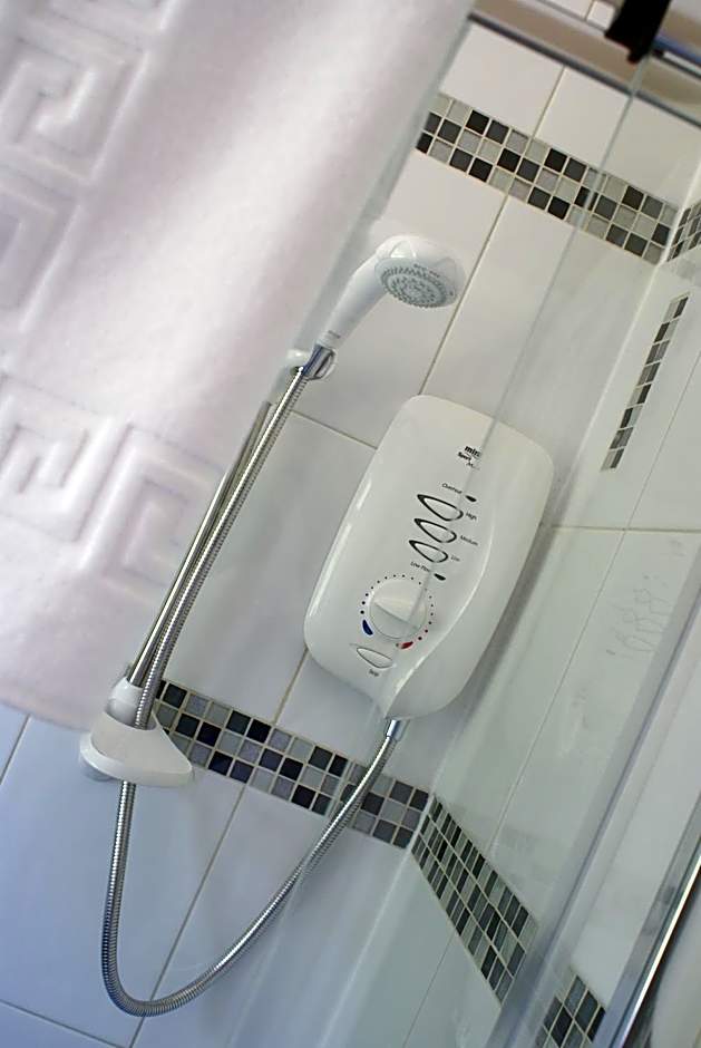 Canal View Bed And Breakfast