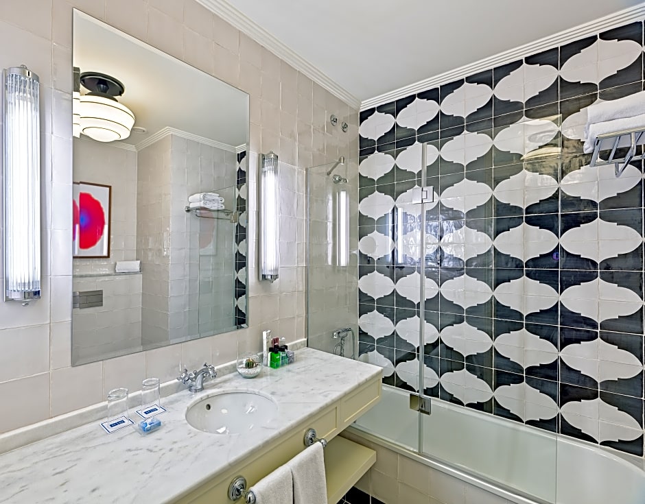 H10 Villa De La Reina