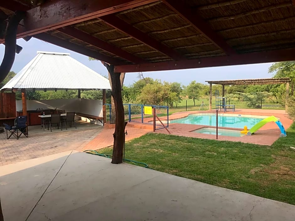 Muqurati Lodge - Dinokeng Game Reserve