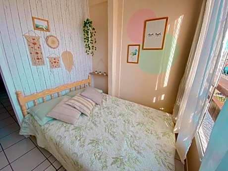 Apto lindo e aconchegante com piscina 202A