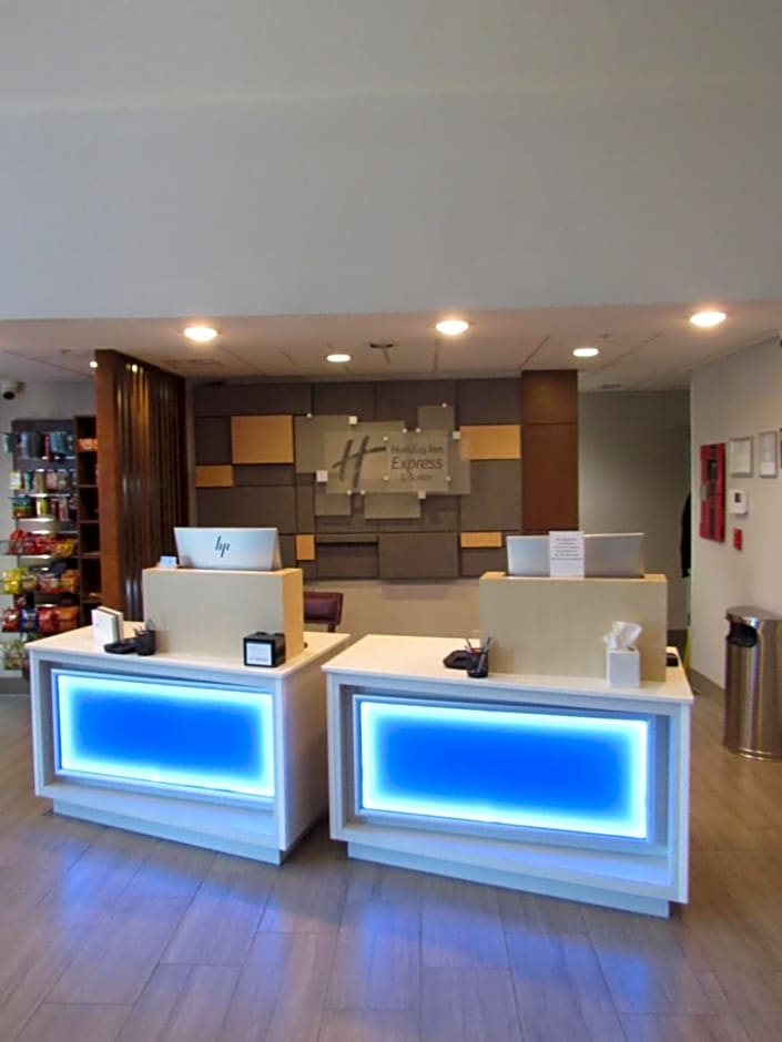Holiday Inn Express Hotel & Suites Lincoln South By IHG