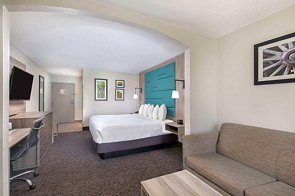 La Quinta Inn & Suites by Wyndham Pigeon Forge- Dollywood