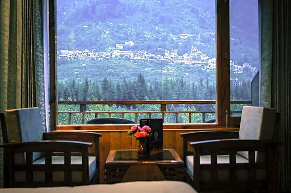 Old Manali Retreat