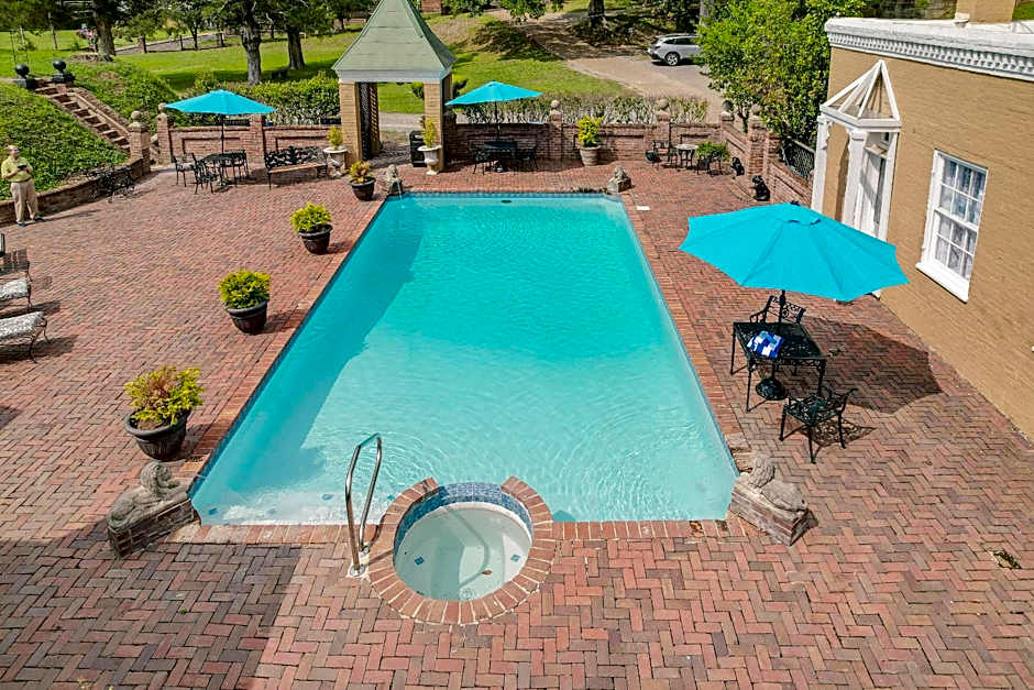 The Inn at Cedar Grove