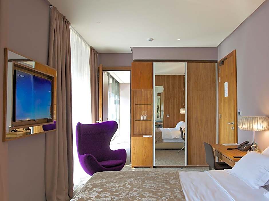Atlantida Boutique Hotel