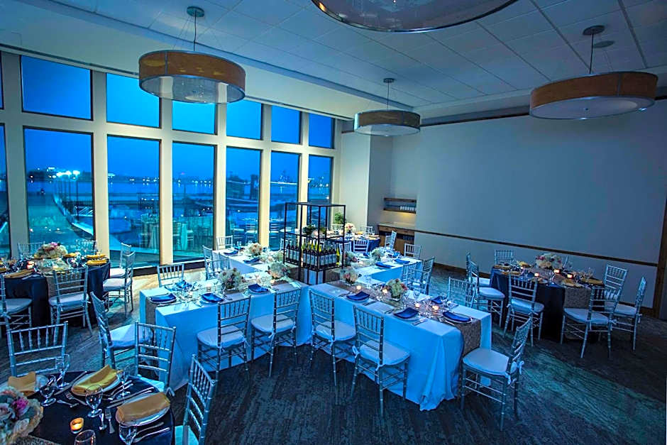 Hilton Philadelphia at Penns Landing