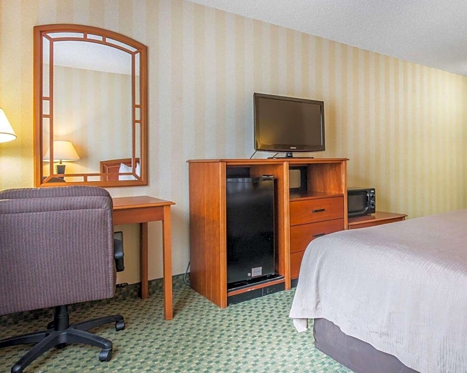 Quality Inn Airport