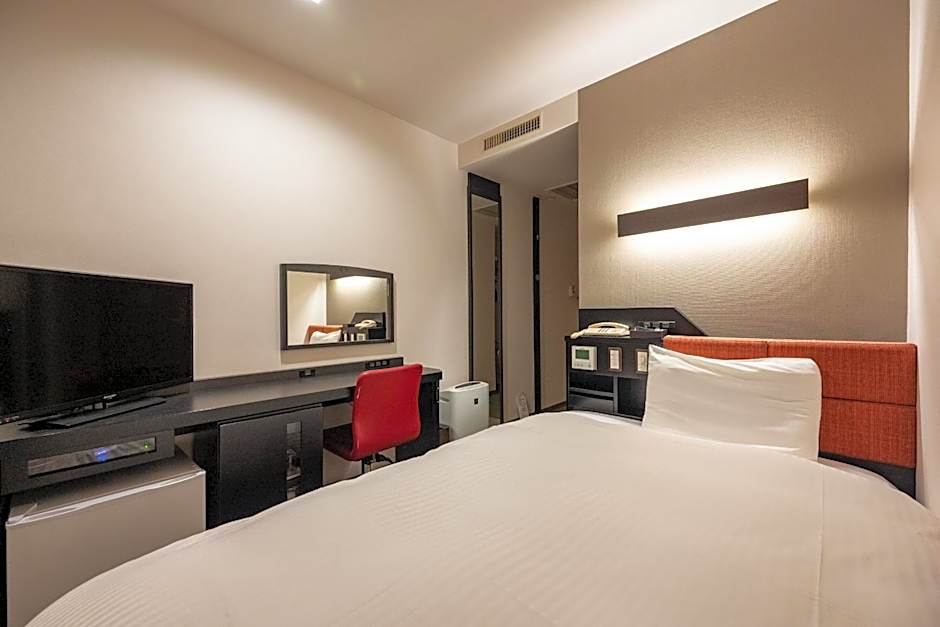 Photo 1 of 7 of 1 Bed, Nonsmoking