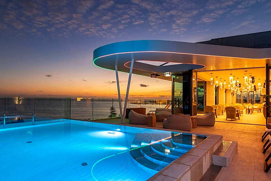 EVOLUTION Cascais-Estoril Hotel