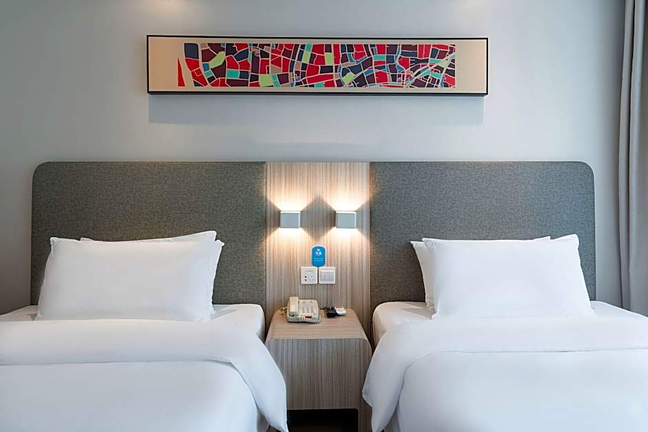 Hanting Hotel Guangzhou Sanyuanli Metro Station