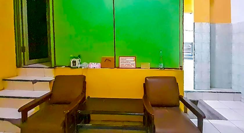 SPOT ON 92236 Kediri Family Homestay